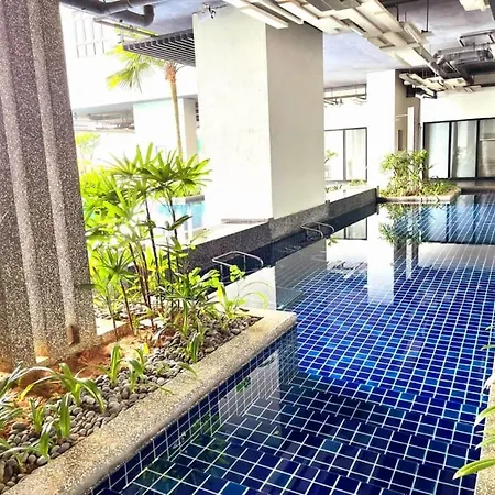 1 Dream - Meridian 2 Studio Netflix 舒适与齐全设备和阳台漂亮夜景 Nusajaya  Exterior photo